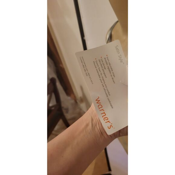 New With Tags Warmer's Satin Style T-Shirt Bra Green 36C - Picture 5 of 5